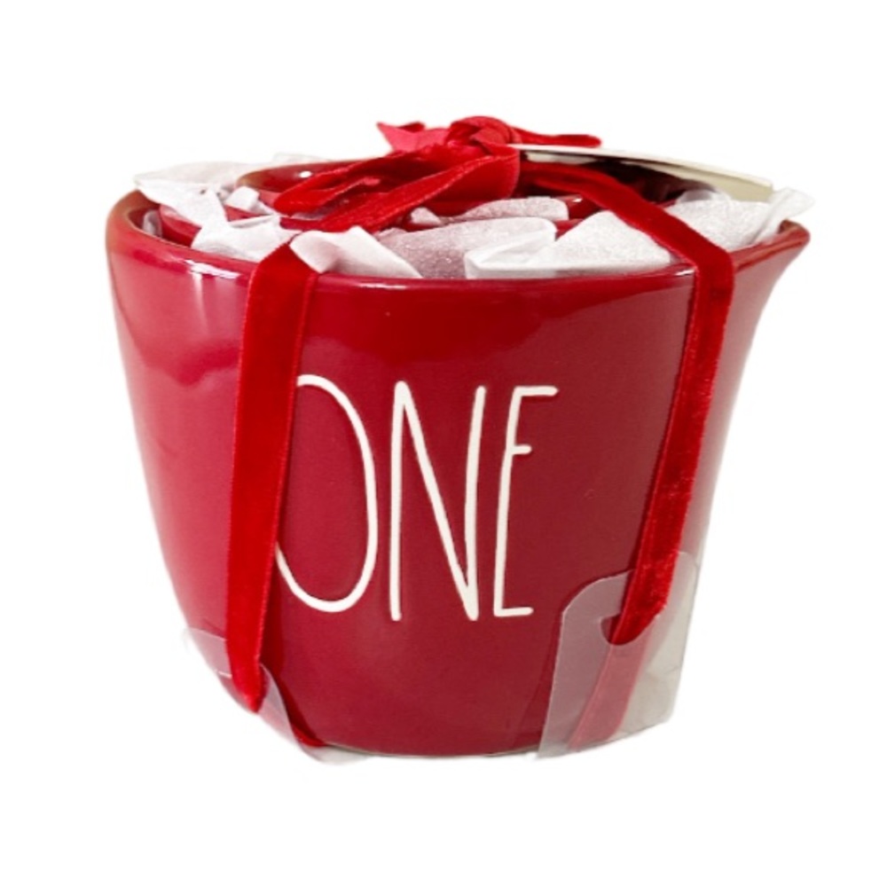 NEW HTF Rae Dunn RED HEART Cutout Valentine’s Day Measuring Cup Set
